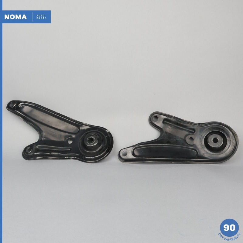 99-03 Lexus RX300 XU10 Front Right & Left Side Subframe Bracket Mount Set OEM
