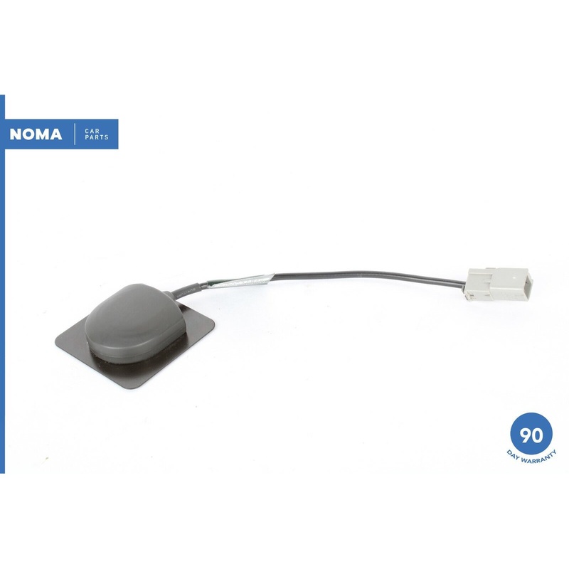 98-03 Jaguar XJ8  Super V8 GPS Navigation Antenna Module LJD2449AA OEM
