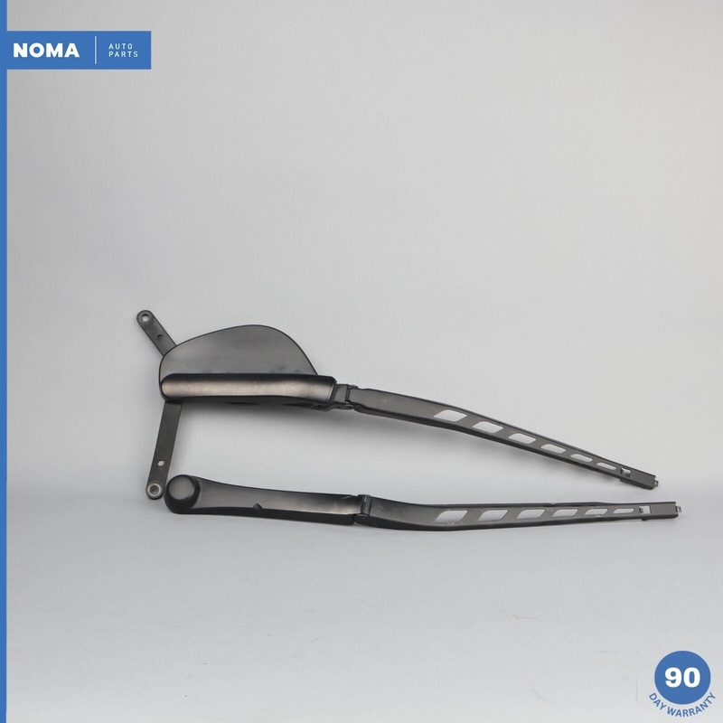 04-06 BMW 525i E60 E61 Front Windshield Wiper Arm Set of 2 61617198597 OEM