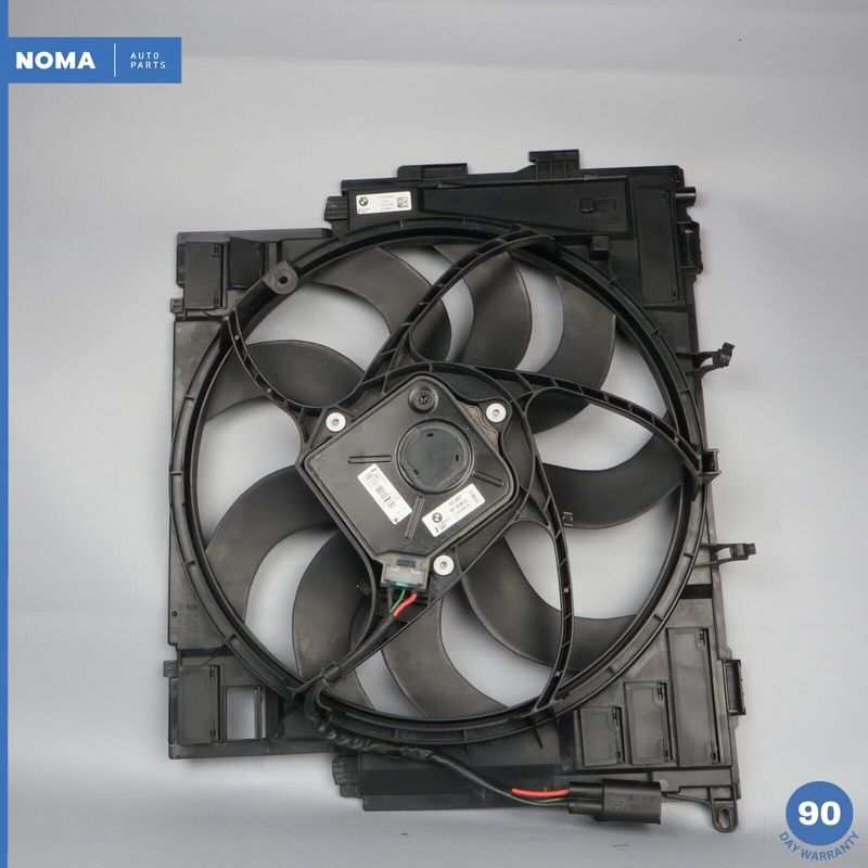 12-16 BMW 528i F10 2.0L N20 Engine Radiator Cooling Fan Blade & Shroud OEM