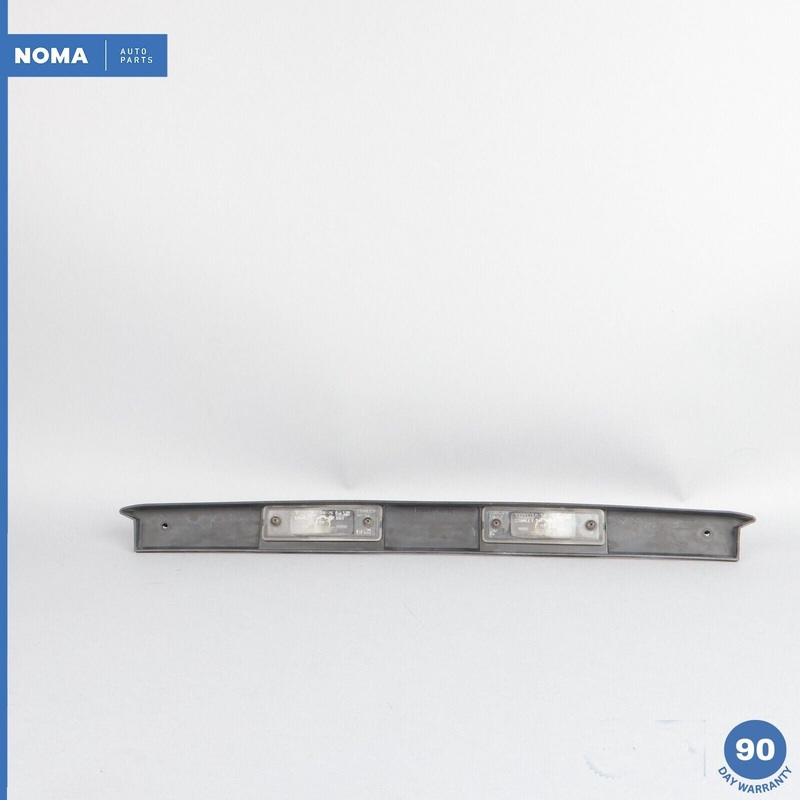 98-00 Lexus LS400 XF20 Trunk License Plate Number Light 81270-50070 OEM